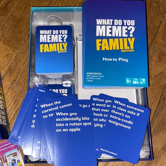 What Do You Meme? Family Edition Game - Picture 6 of 13